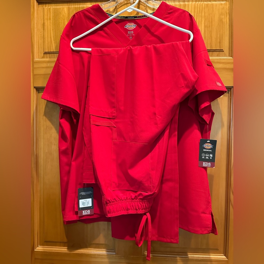 Dickies Red Men's Scrub Set